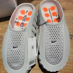 BNWT - Nike MIND 001 W size 9 / M Size 8